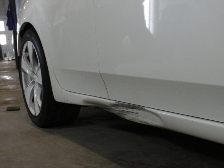 Фото порога автомобиля